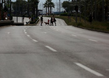 Λεωφόρος Ποσειδώνος: Κλειστή έως τις 21:00 σήμερα λόγω έργων στην πεζογέφυρα