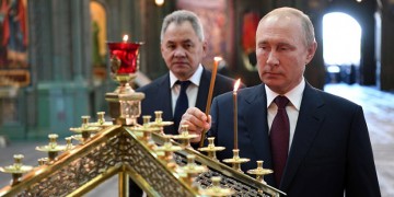 Ο Πούτιν απέτισε φόρο τιμής στους πεσόντες του Β΄ ΠΠ στον νέο καθεδρικό του στρατού