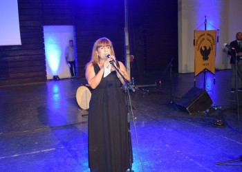 Χριστίνα Σαχινίδου: «Αφιερώνω το βραβείο μου στις 353.000 ψυχές που μαρτύρησαν στον αλησμόνητο Πόντο»