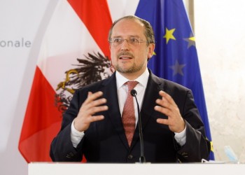 Η Αυστρία κάλεσε τον Τούρκο πρεσβευτή μετά τις συγκρούσεις Κούρδων και Τούρκων διαδηλωτών στη Βιέννη