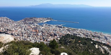 Καβάλα: Όταν κοιτάς την πόλη από τον… Σταυρό της