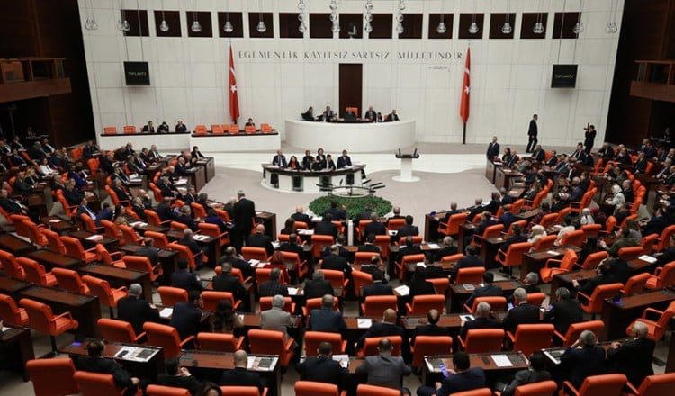 Τουρκία: Τι προβλέπει το αμφιλεγόμενο νομοσχέδιο που δίνει εξουσία στην «πολιτοφυλακή» του Ερντογάν