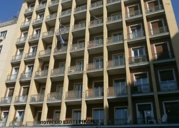 Τηλεργασία για τις ευπαθείς ομάδες και μάσκα παντού στο Δημόσιο – Η εγκύκλιος