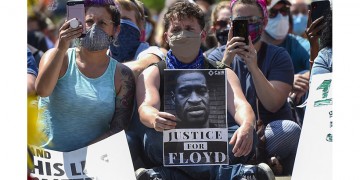 ΗΠΑ: Φόβοι για αναζωπύρωση και δεύτερο κύμα Covid-19 λόγω των μαζικών διαδηλώσεων