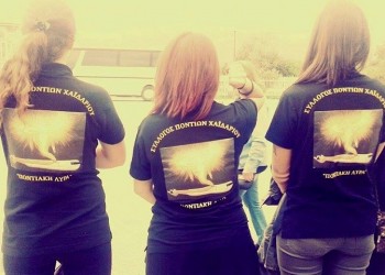 Η «Ποντιακή Λύρα» Χαϊδαρίου στο πλευρό της μικρής Σοφίας ώστε να περπατήσει ξανά