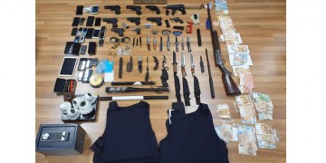 Πλούσια δράση είχε το κύκλωμα εκβιαστών – Προστασία, όπλα, ξυλοδαρμοί, κυνομαχίες, τοκογλυφία