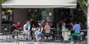 Καλπάζει ο κορονοϊός στην Ελλάδα, με 110 νέα κρούσματα σε 24 ώρες