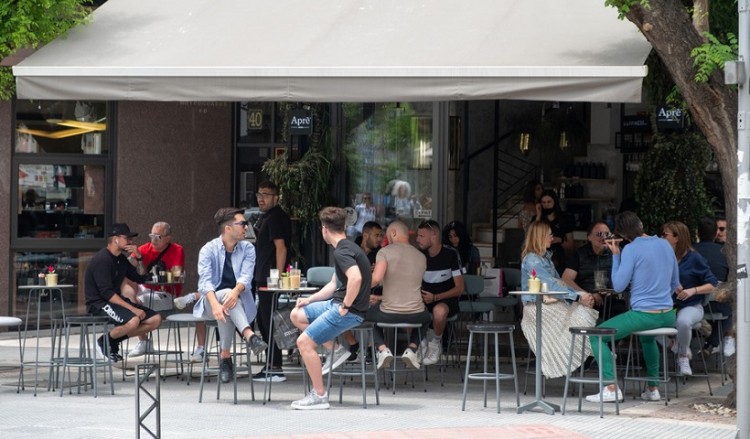 Καλπάζει ο κορονοϊός στην Ελλάδα, με 110 νέα κρούσματα σε 24 ώρες