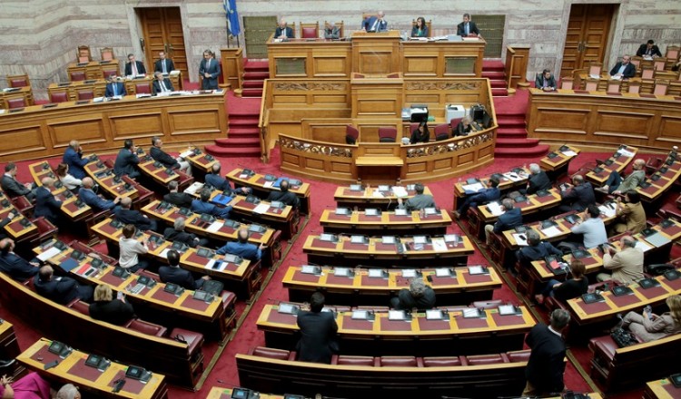 Νομοσχέδιο για διαδηλώσεις: Υπερψηφίστηκε με 187 «ναι»