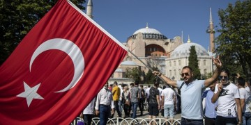 Αγία Σοφία: Πυρετώδεις προετοιμασίες για την πρώτη μουσουλμανική προσευχή στις 24 Ιουλίου