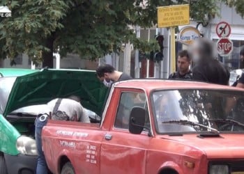 Επίθεση με τσεκούρι: Ψάχνουν απαντήσεις στο κινητό του δράστη