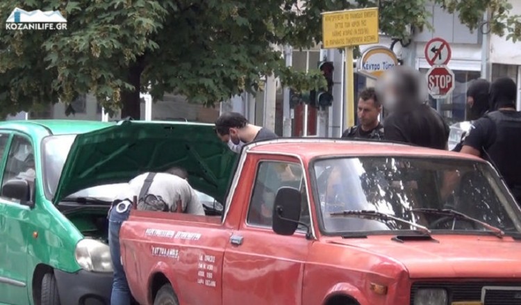 Επίθεση με τσεκούρι: Ψάχνουν απαντήσεις στο κινητό του δράστη