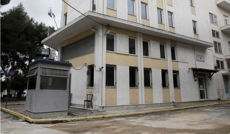 Κρατούμενος απέδρασε από το αστυνομικό τμήμα Δάφνης