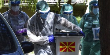 Κρίσιμες εκλογές στα Σκόπια την Τετάρτη – Ντέρμπι, αλλά μειωμένο ενδιαφέρον