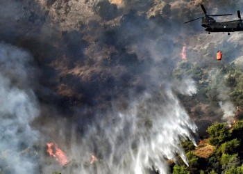 Φωτιές σε Γραμματικό Ηλείας και Κεχριές Κορινθίας: Βελτιώνεται η εικόνα στα πύρινα μέτωπα