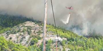 Μεγάλη πυρκαγιά στη Χίο – Ετοιμότητα για εκκένωση οικισμών