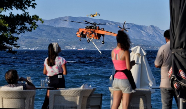 Μήνυμα από το 112 για τον κίνδυνο πυρκαγιάς την Παρασκευή