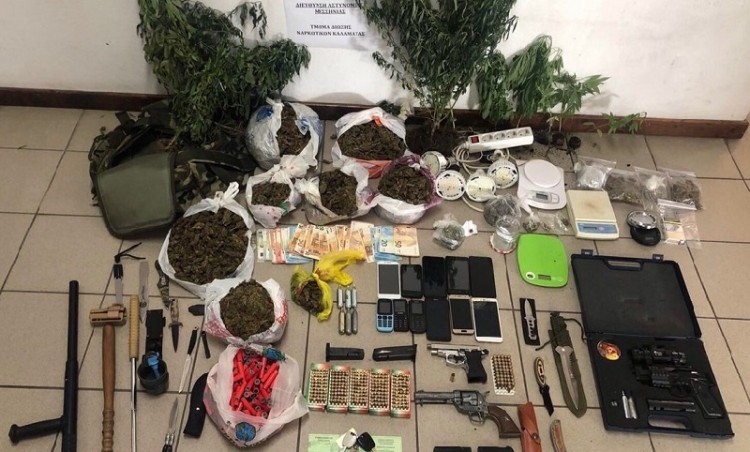 Καλαμάτα: Εξαρθρώθηκε δίκτυο εγκληματιών που διακινούσε ναρκωτικά – Δέκα συλλήψεις
