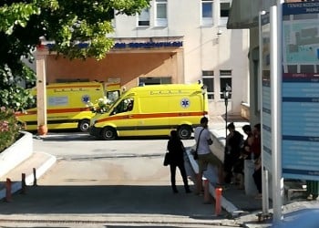 Σοβαρά οι τρεις εφοριακοί που δέχθηκαν επίθεση με τσεκούρι στην Κοζάνη (βίντεο)