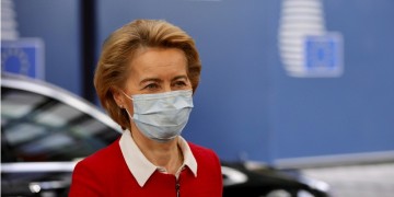 Αρνητικό για κορονοϊό το τελευταίο τεστ της Ούρσουλα φον ντερ Λάιεν 4