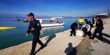 Κέρκυρα: Βρετανίδα ανασύρθηκε χωρίς τις αισθήσεις της από τη θάλασσα