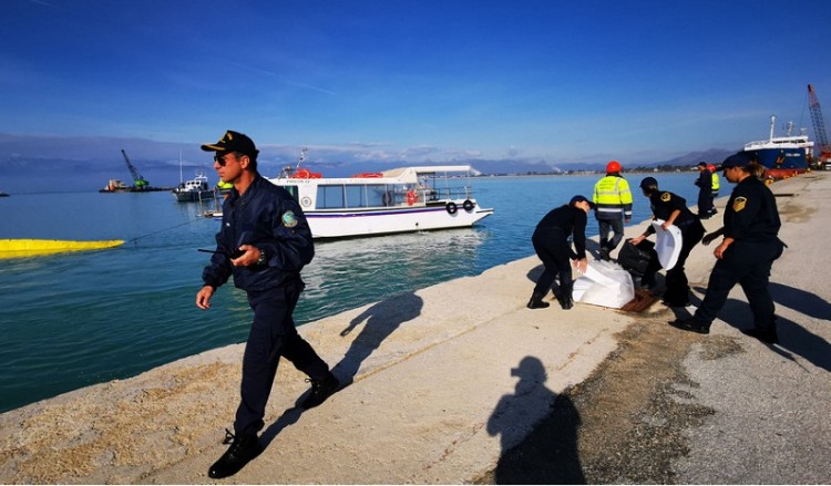 Κέρκυρα: Βρετανίδα ανασύρθηκε χωρίς τις αισθήσεις της από τη θάλασσα