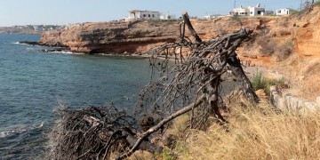 Φονική πυρκαγιά στο Μάτι: «Όχι» του εισαγγελέα σε κακουργηματική δίωξη