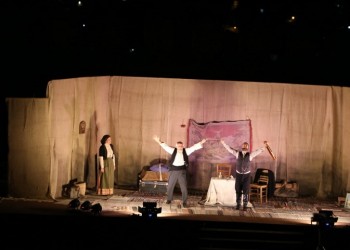 Συγκίνηση και θερμό χειροκρότημα στην παράσταση «Νόστος, ρίζα μ’ και κλαδί μ’» στην Καβάλα