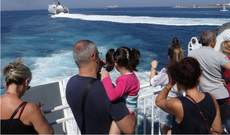 Οι δικαιούχοι του Κοινωνικού Τουρισμού αυξάνονται σε 370.000