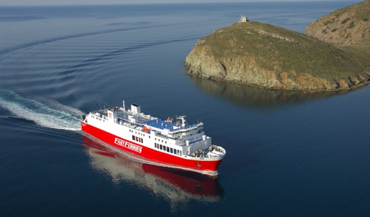 Απαγορεύτηκε ο απόπλους του πλοίου «Θεολόγος» λόγω μηχανικής βλάβης