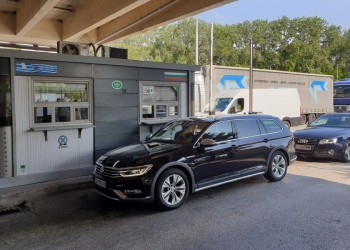 Περιορίζονται σε έξι οι πύλες εισόδου στη χώρα λόγω κορονοϊού