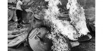 Σαν σήμερα, το 1974, κατέρρευσε η χούντα των συνταγματαρχών