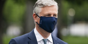 ΗΠΑ: Με Covid-19 ο σύμβουλος εθνικής ασφάλειας του Τραμπ