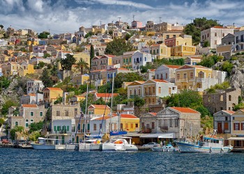 Ταξιδιωτικά voucher έως 300 ευρώ ανά εργαζόμενο στον ιδιωτικό τομέα