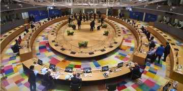 Η φαρσοκωμωδία της σύναξης στις Βρυξέλλες