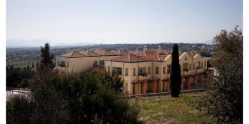 Ελεύθερη πτώση για τα Εκπαιδευτήρια Ζηρίδη – Δεσμεύτηκε η περιουσία της οικογένειας