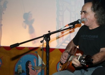 Πέθανε ο γνωστός ρεμπέτης Αγάθωνας (βίντεο, φωτο)