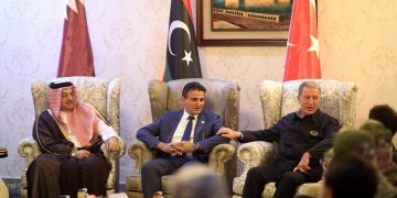 Κατάρ και Τουρκία θα στείλουν στρατιωτικούς συμβούλους στη Λιβύη