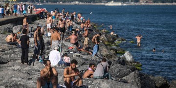 Ο τουρκικός Ιατρικός Σύλλογος αμφισβητεί τα επίσημα στοιχεία για τον κορονοϊό