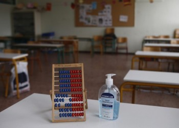 Σχολεία: Ανοίγουν κανονικά με όλους τους μαθητές, μάσκες και αντισηπτικά
