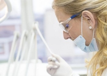 Η βιταμίνη D και ο κίνδυνος επιπλοκών και θανάτου από Covid-19