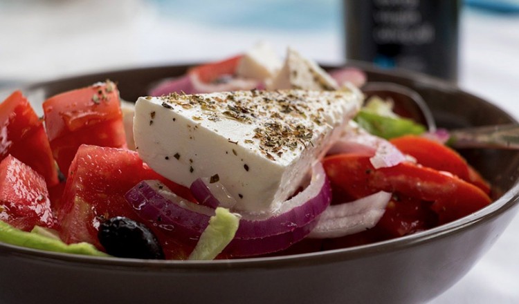 Η χωριάτικη σαλάτα, βασίλισσα στην Covid εποχή