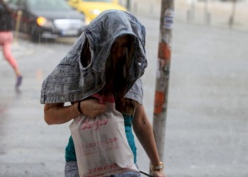 Εξασθενούν τα έντονα καιρικά φαινόμενα – Μικρή άνοδος θερμοκρασίας