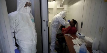 Κορονοϊός: 302 νέα κρούσματα, 53 ασθενείς στις ΜΕΘ