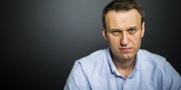 Γερμανοί ακτιβιστές λένε ότι στέλνουν αεροπλάνο για να παραλάβει τον Ναβάλνι