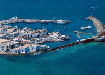 Λουκέτα, πρόστιμα και συλλήψεις σε τρία νησιά