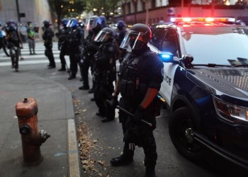 Νεκρός από πυροβολισμούς στο Πόρτλαντ των ΗΠΑ (βίντεο)