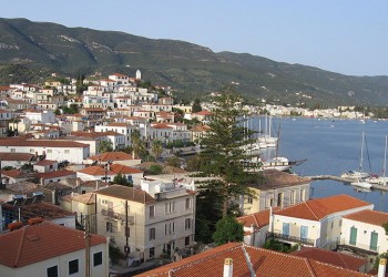 Συνεργεία της Περιφέρειας Αττικής σε Πόρο και Τροιζηνία για ελέγχους και απολυμάνσεις