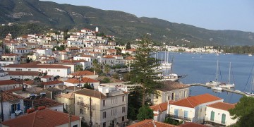 Συνεργεία της Περιφέρειας Αττικής σε Πόρο και Τροιζηνία για ελέγχους και απολυμάνσεις