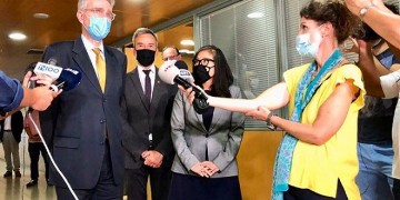 Ο δήμαρχος Θεσσαλονίκης συνάντησε τον Αμερικανό πρέσβη και τη νέα γενική πρόξενο